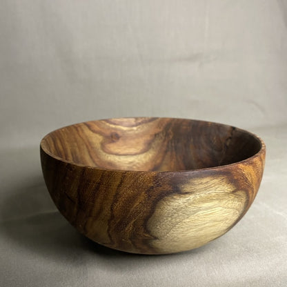 Orion rosewood bowl side view showing depth and grain Pakistan